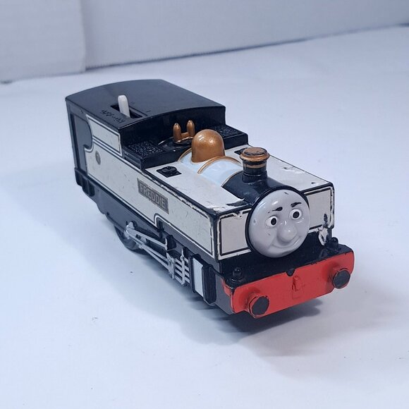 Thomas & Friends TrackMaster Fearless Freddie Train Motorized Engine 2009 Mattel - Picture 1 of 16